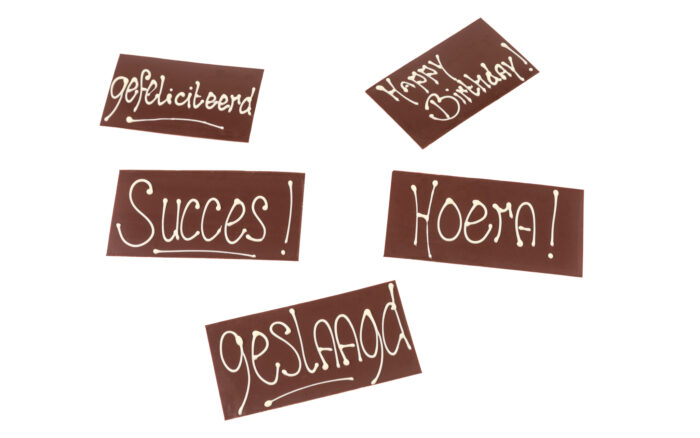 custom tekst op taart