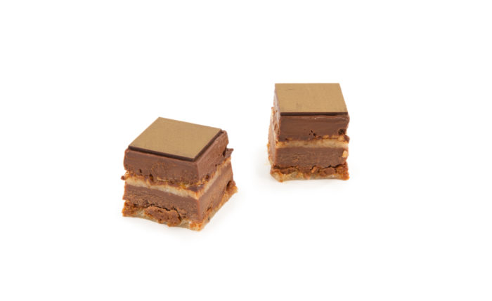 9 petit four mille feuille